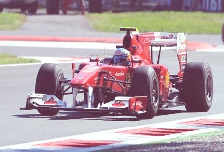 Fernando Alonso 762b1_fernando-alonso-victoria-gp-italia-f1-2010