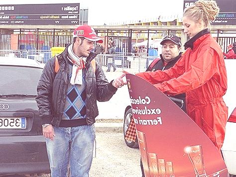 Vasos Ferrari - Shell SegwayAD_VSHELL_VLC_sabado30